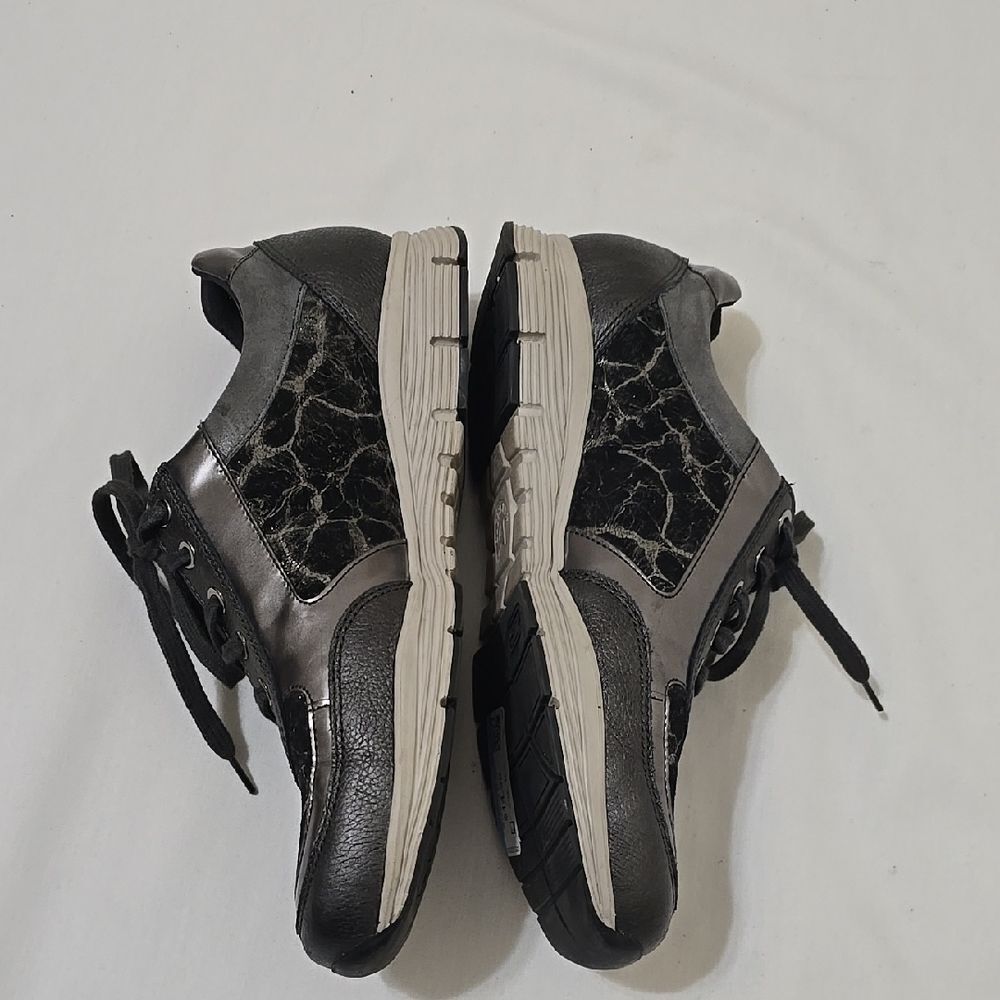 Mephisto Black Sneakers With Unique Pattern Size … - image 4